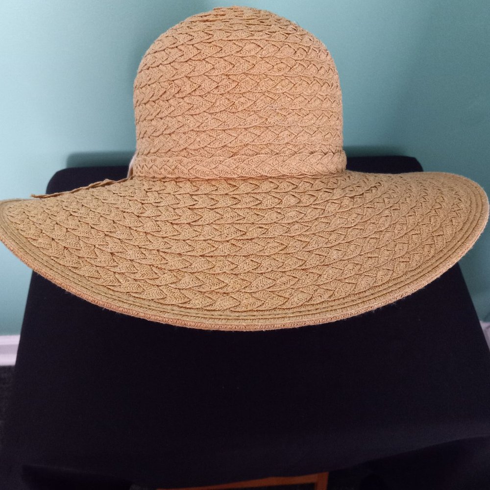 woman cappelli hat